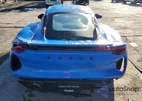 2024 Lotus Emira First Edition z USA, uszkodzony, nr VIN SCCLEKAX7RHA13415